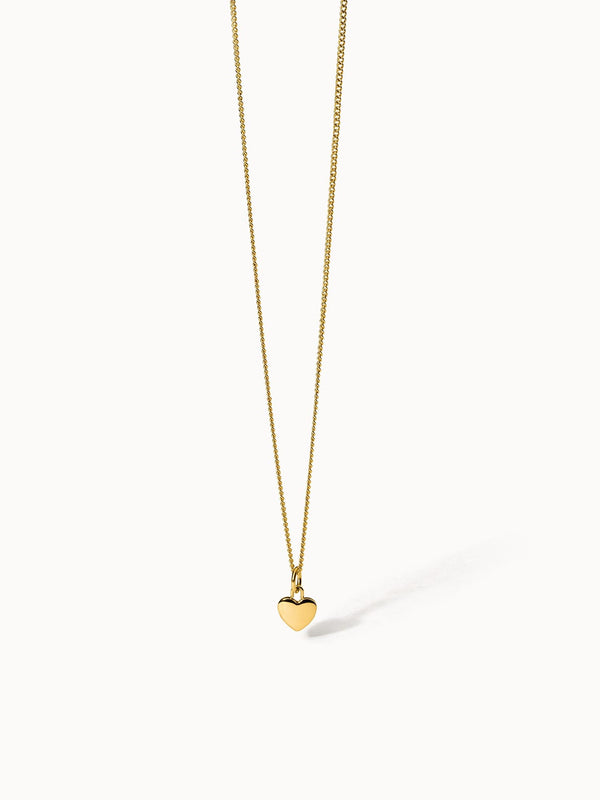 Collana con charm a forma di cuore