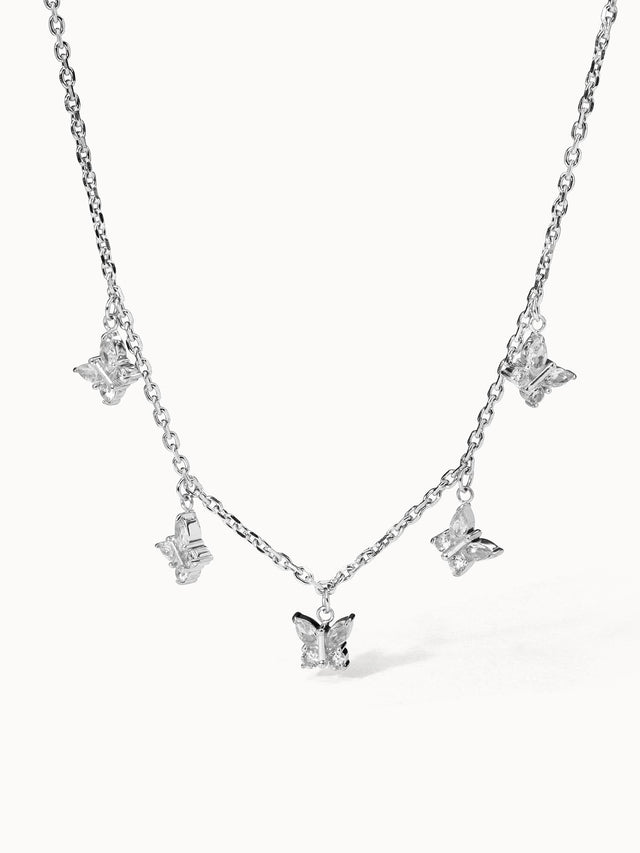 Collana con farfalla