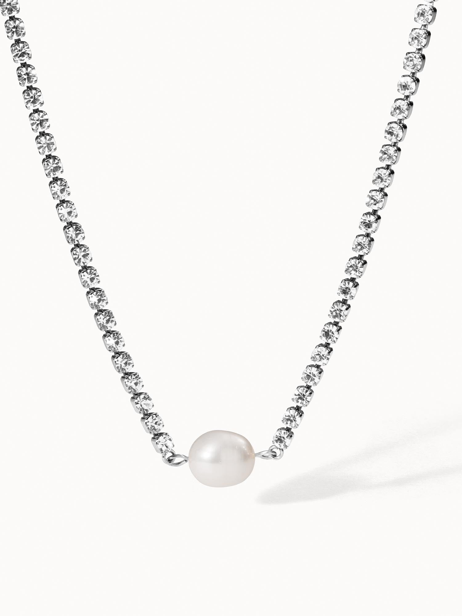 Collana di perle scintillanti