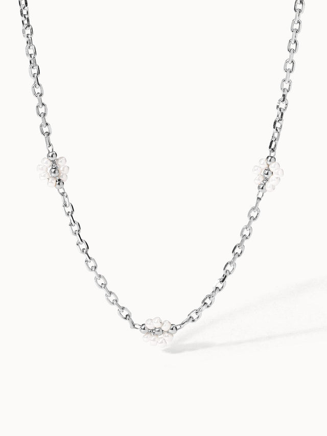 Collana con fiori di lino