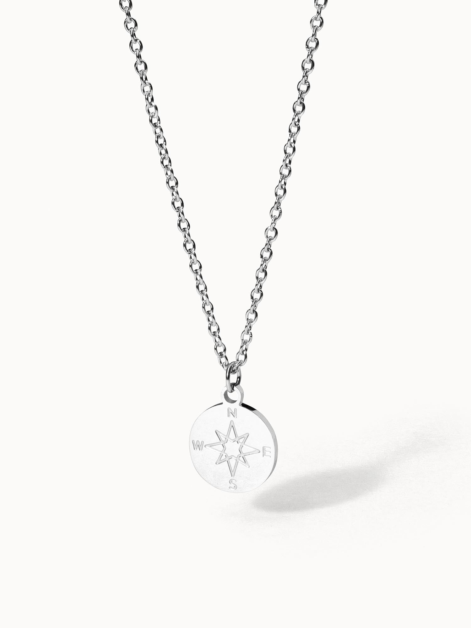 Collana con bussola