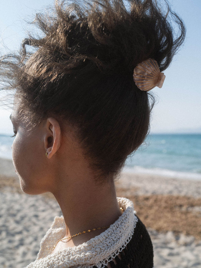 Fermaglio per capelli a conchiglia beige