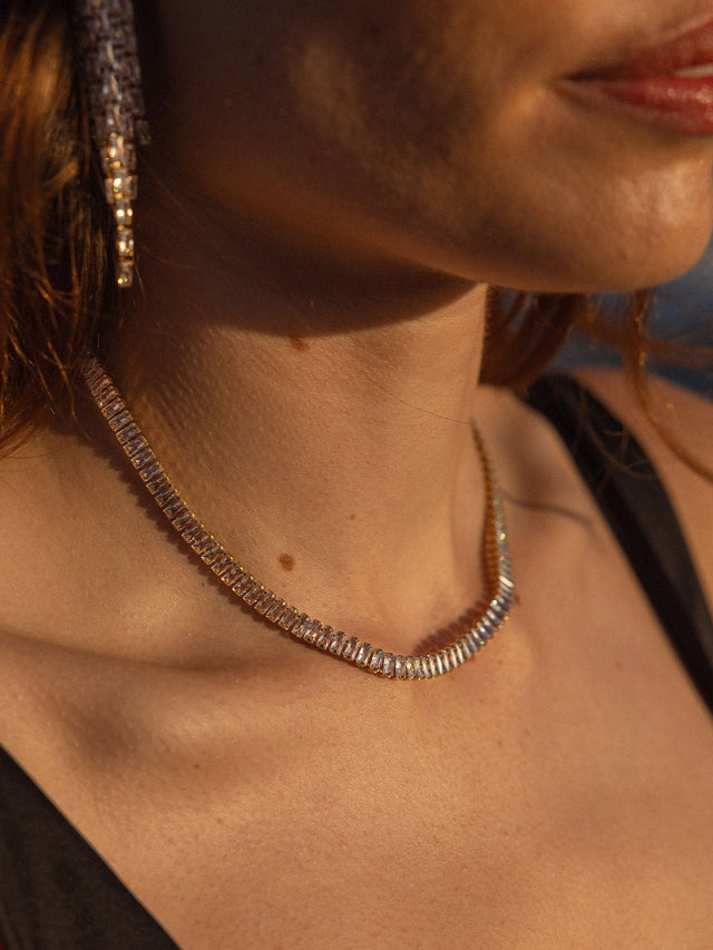 Collana di cristalli luminosi