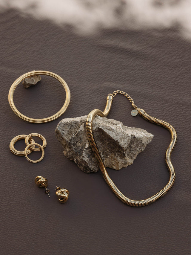 Knot Earring