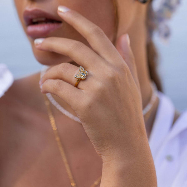 Anello con farfalla magica