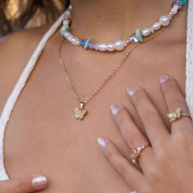 Collana con farfalla magica
