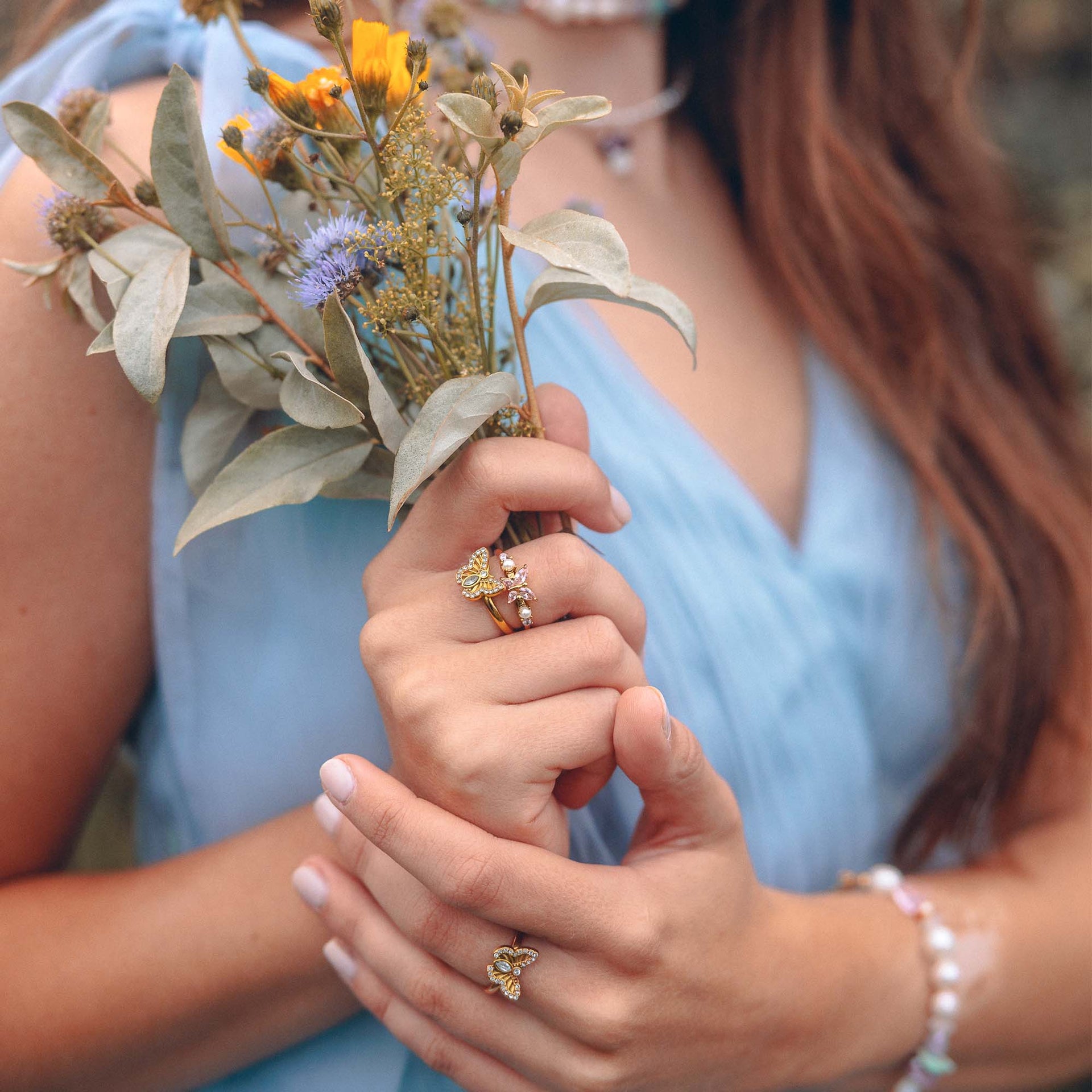 Anello con farfalla magica