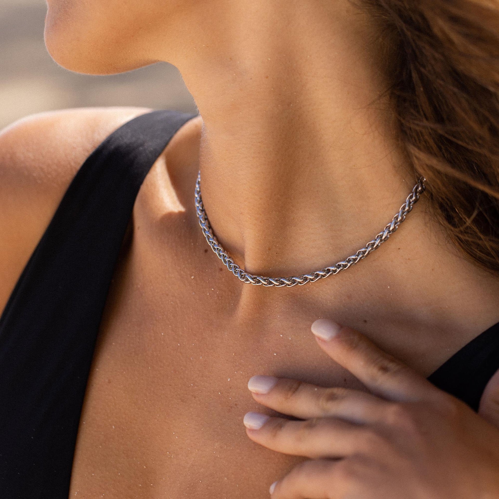 Twisted Bold Necklace
