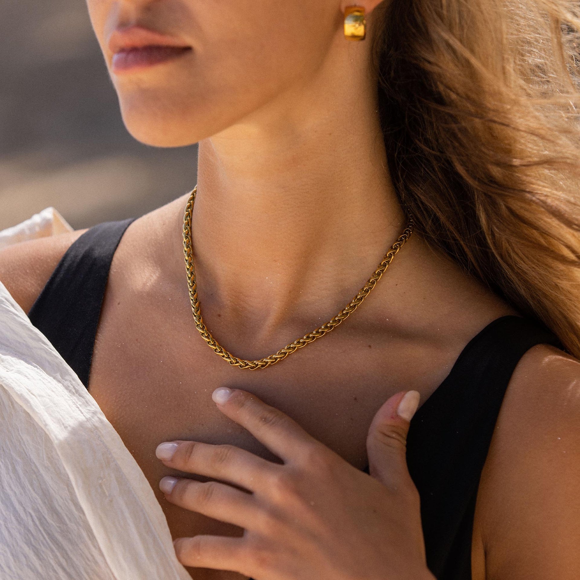 Twisted Bold Necklace
