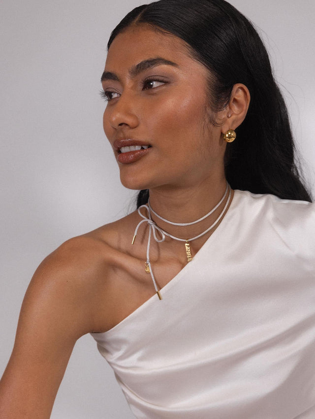 Collana in raso grigio