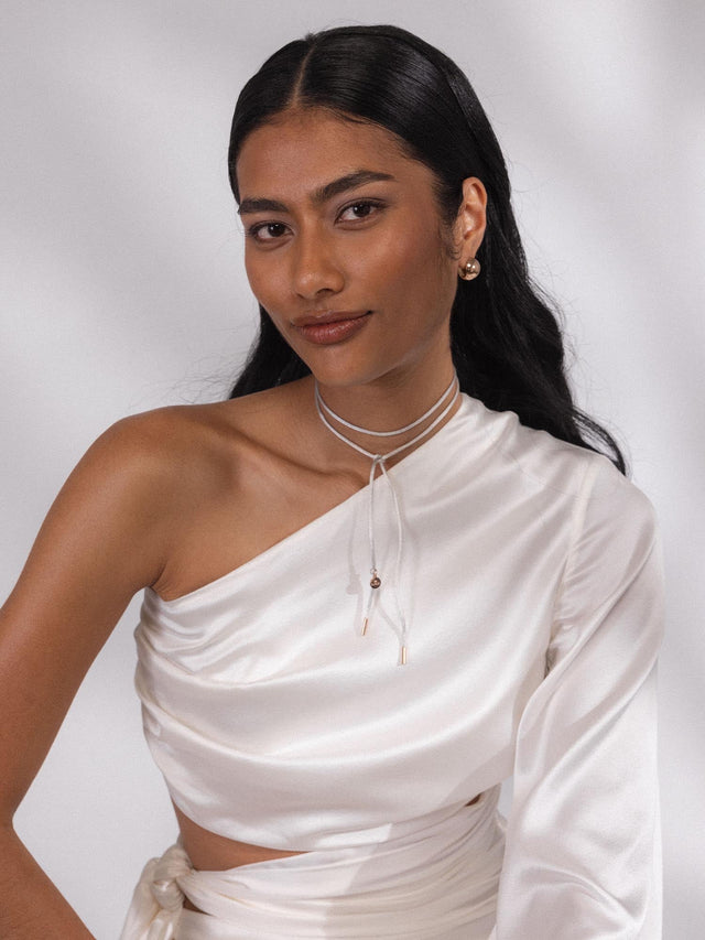 Collana in raso grigio