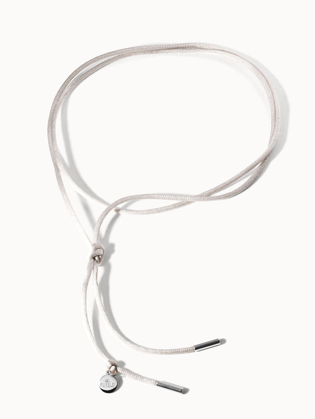 Collana in raso grigio