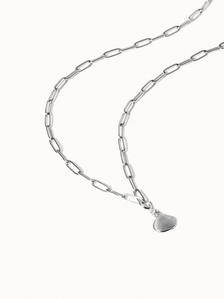 Flex Clamshell Charm - INT PURELEI