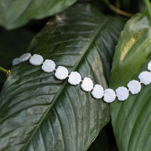 Collana con scintille bianche