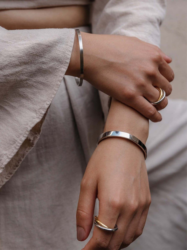 Simplicity Armcuff - INT PURELEI