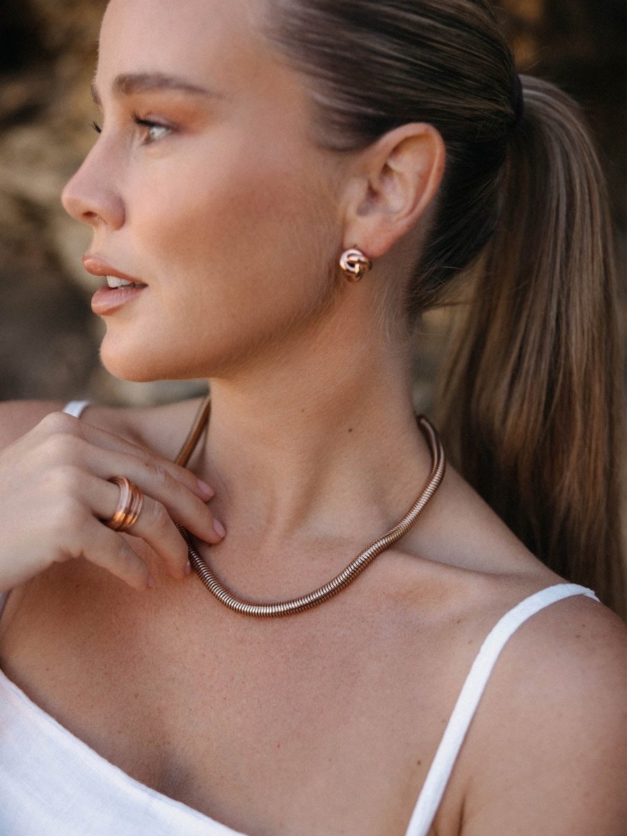 Stay Classy Necklace - INT PURELEI